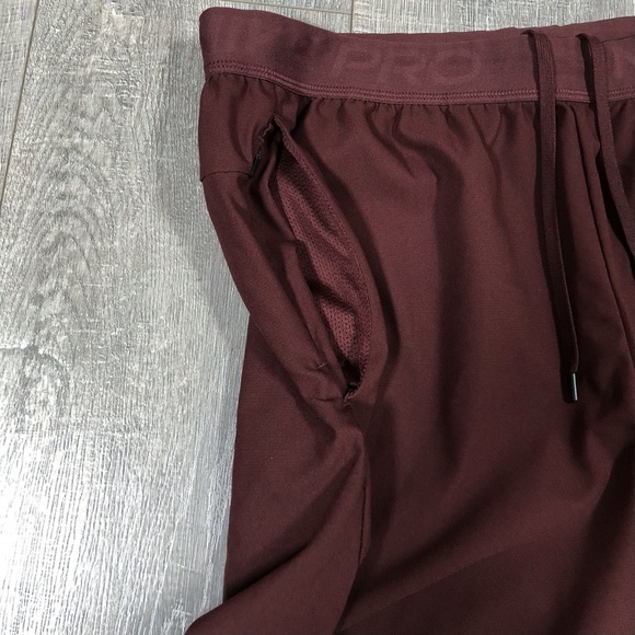 Nike Dri-Fit Women’s Athletic Shorts Size XXL - Picture 5 of 6